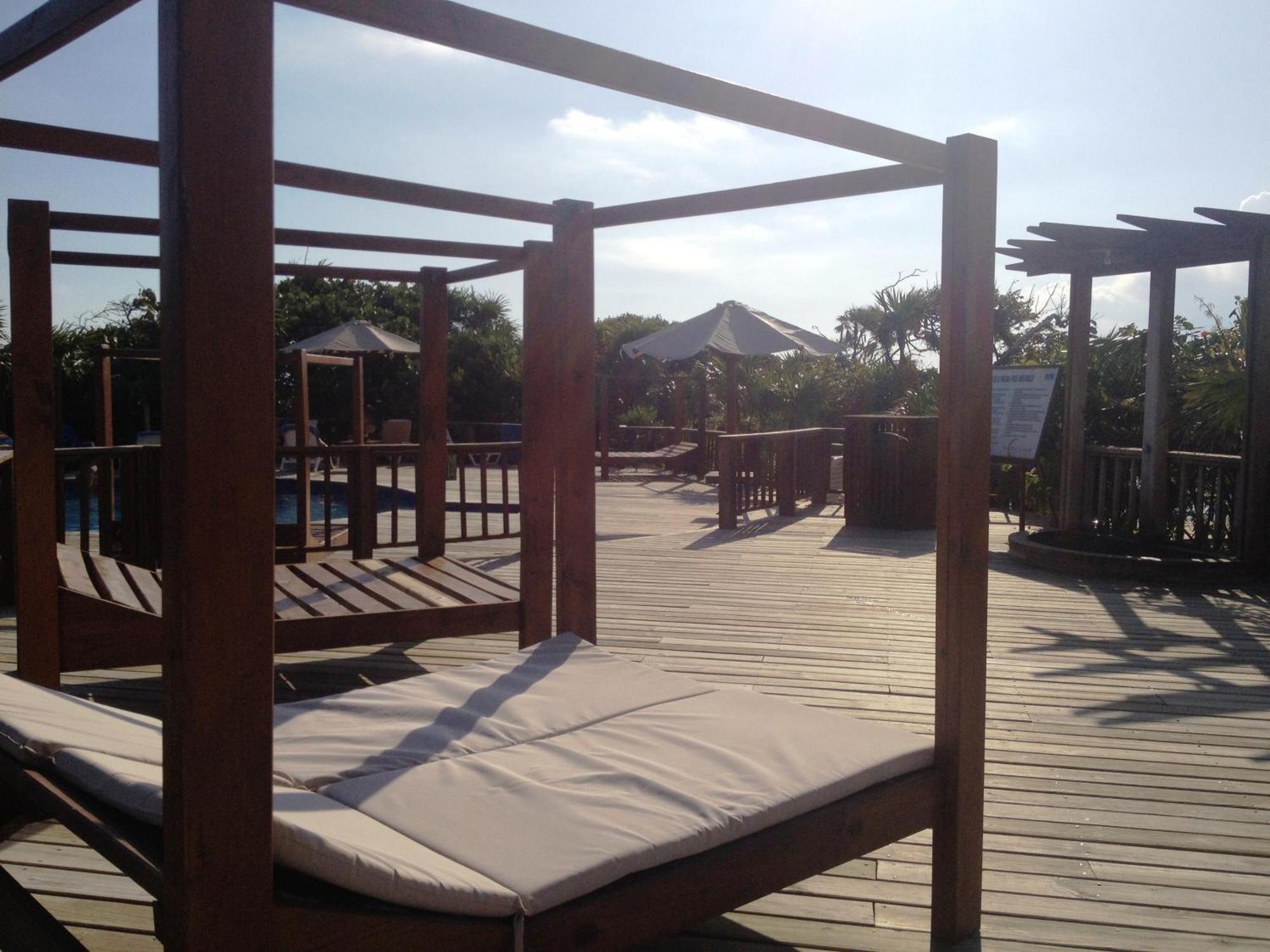 Media Luna Resort & Spa Second Bight Bagian luar foto